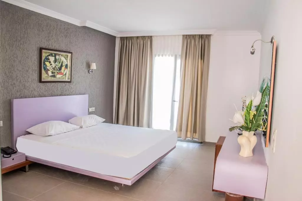 PHOENIX SUN HOTEL